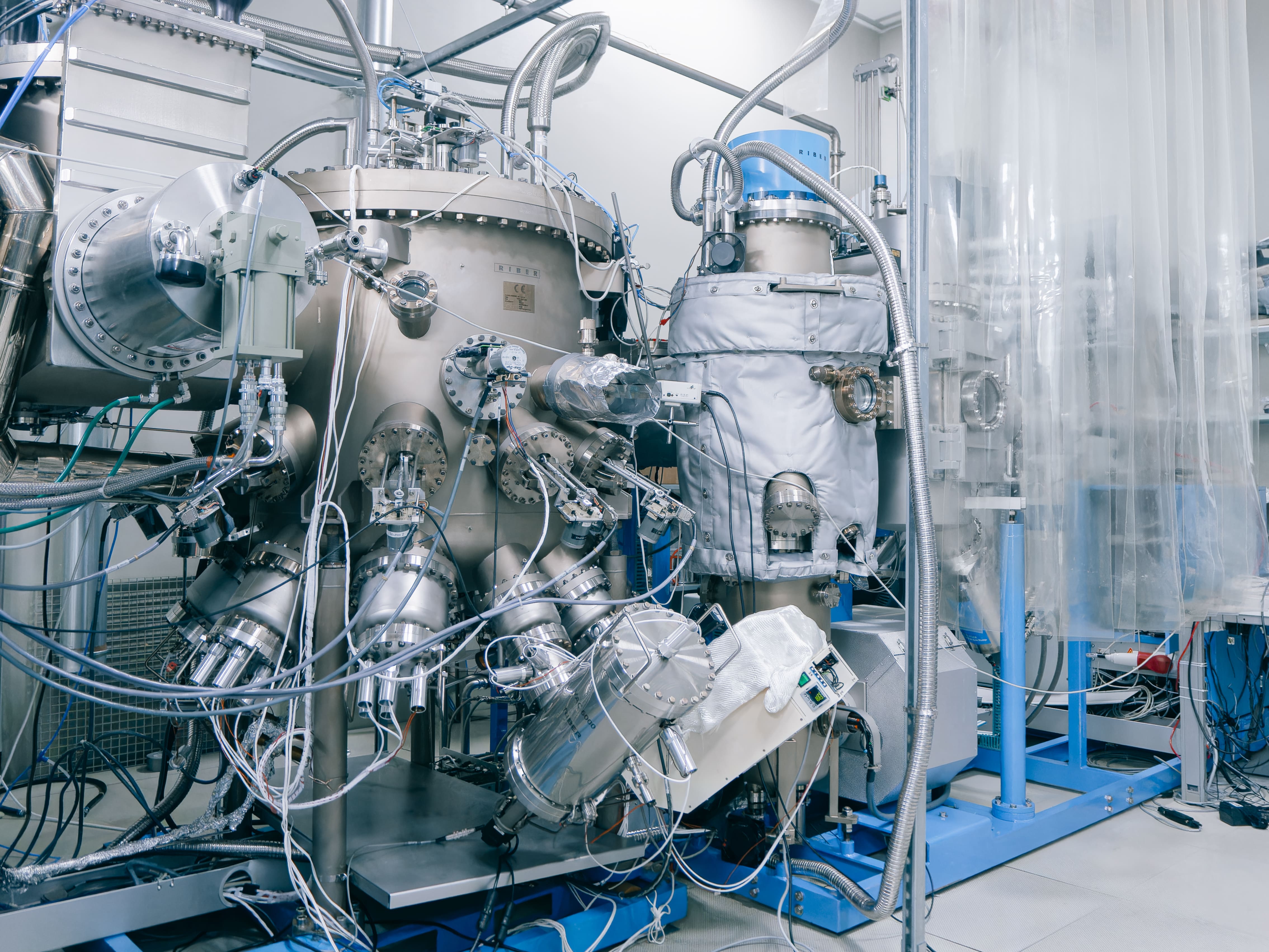 Launch of a New Riber MBE49 Reactor